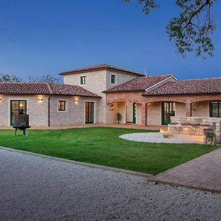 Dignano Holiday home *